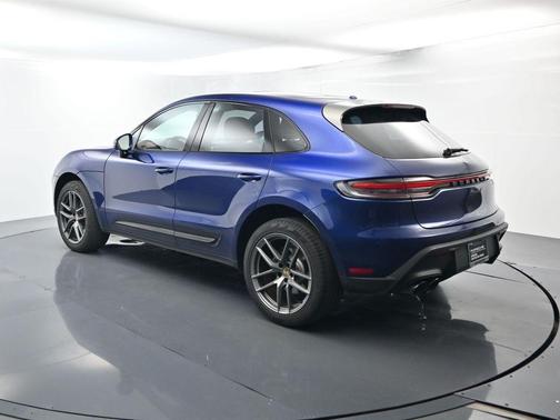 2025 Porsche Macan T
