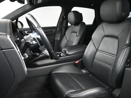 2023 Porsche Cayenne GTS
