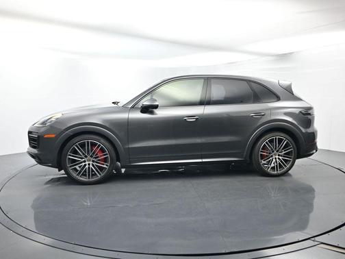 2023 Porsche Cayenne GTS