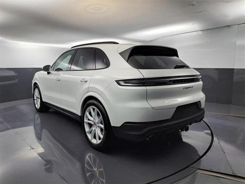 2024 Porsche Cayenne S