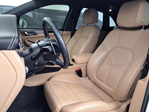 2024 Porsche Macan S