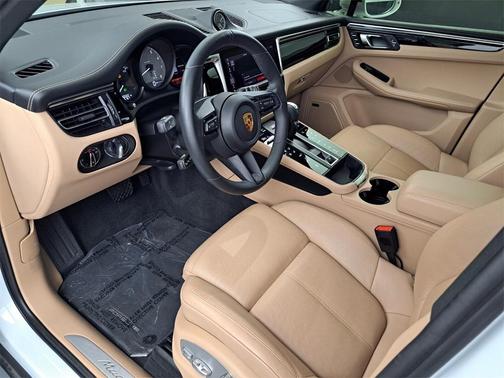 2024 Porsche Macan S