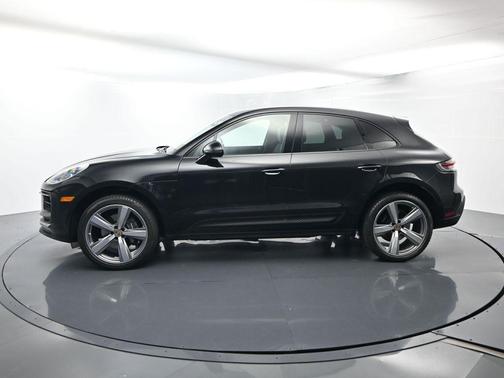 2023 Porsche Macan 