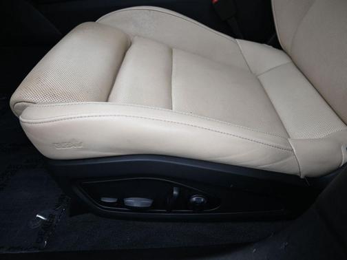 2023 Porsche Taycan Base