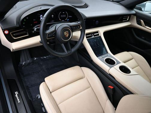 2023 Porsche Taycan Base