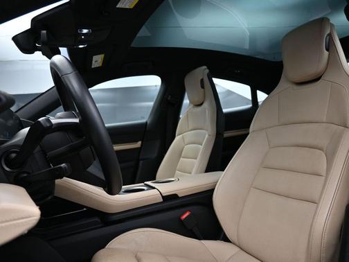 2023 Porsche Taycan Base