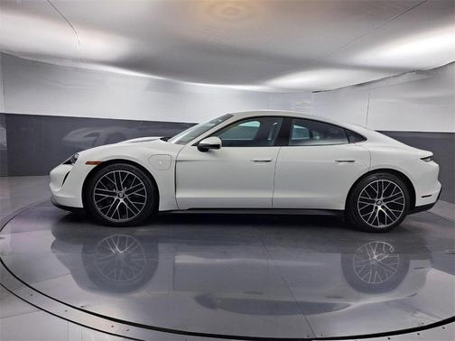 2022 Porsche Taycan Base