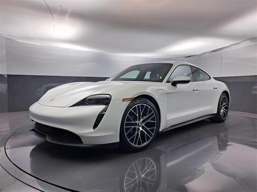 2022 Porsche Taycan Base