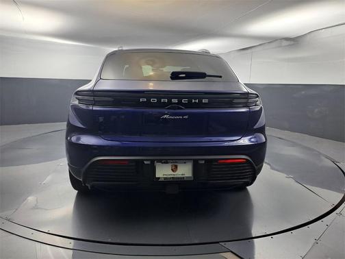 2024 Porsche Macan Electric 4