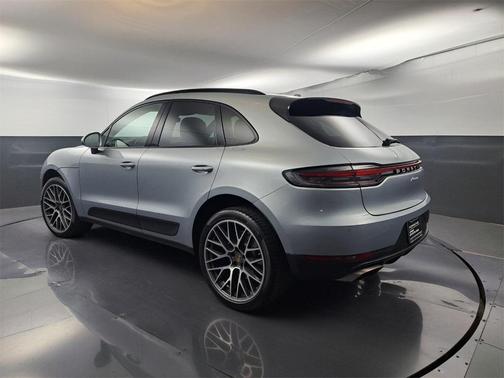 2020 Porsche Macan Base