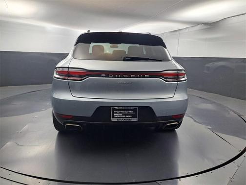 2020 Porsche Macan Base