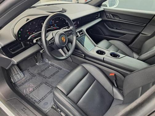2022 Porsche Taycan Base