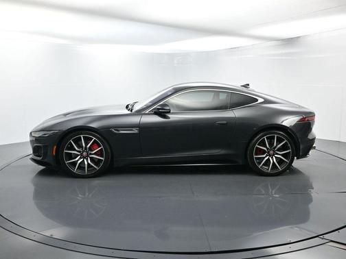 2022 Jaguar F-TYPE R