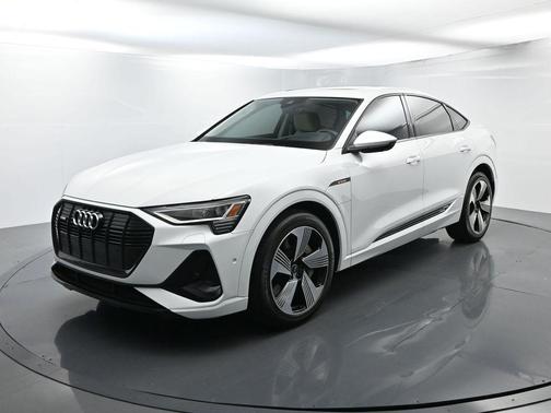 2021 Audi e-tron Prestige