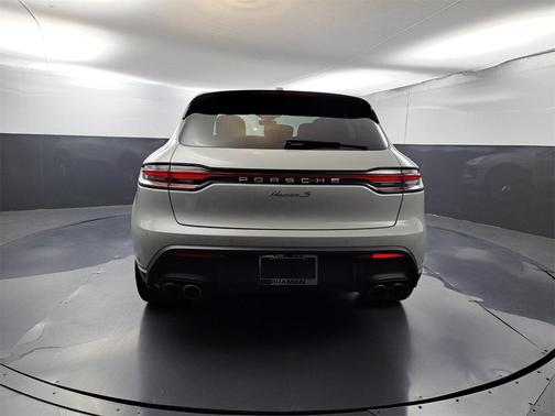 2022 Porsche Macan S
