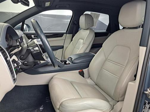 2020 Porsche Cayenne S