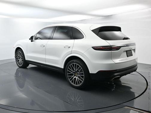 2022 Porsche Cayenne