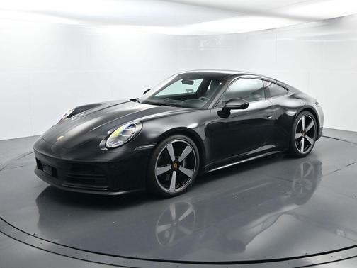 2025 Porsche 911 Carrera