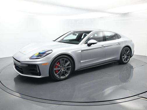2025 Porsche Panamera 4S