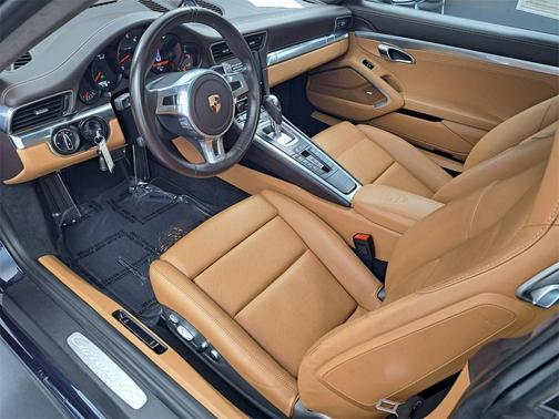 2014 Porsche 911 Carrera 4S
