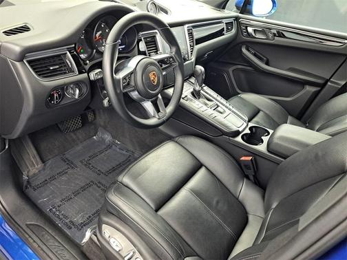 2017 Porsche Macan Base