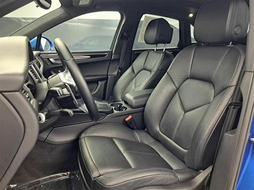 2017 Porsche Macan Base