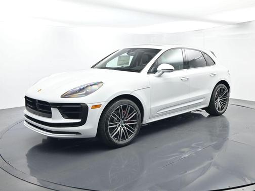 Carrara White 2026 Porsche Macan S