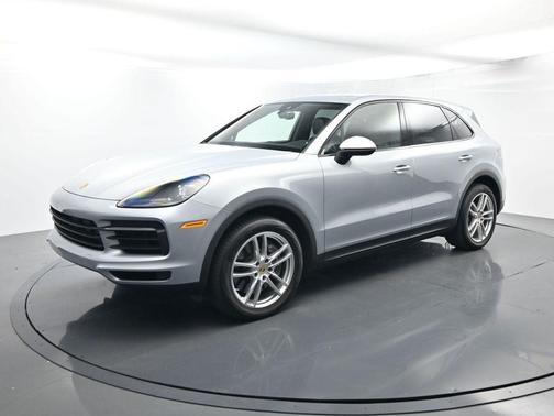2023 Porsche Cayenne Base (Tiptronic)