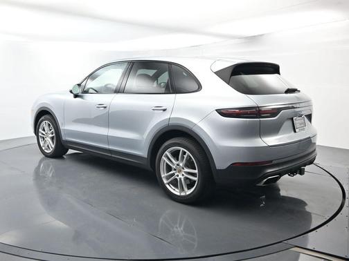 2023 Porsche Cayenne Base (Tiptronic)
