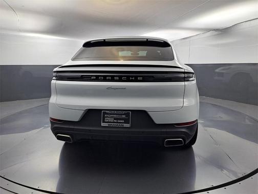 2024 Porsche Cayenne AWD