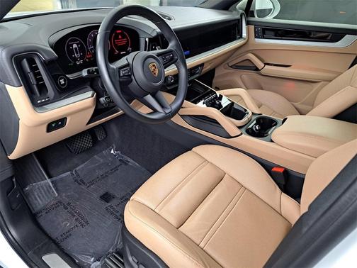 2024 Porsche Cayenne AWD