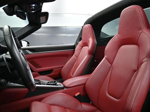 2022 Porsche 911 Targa 4S