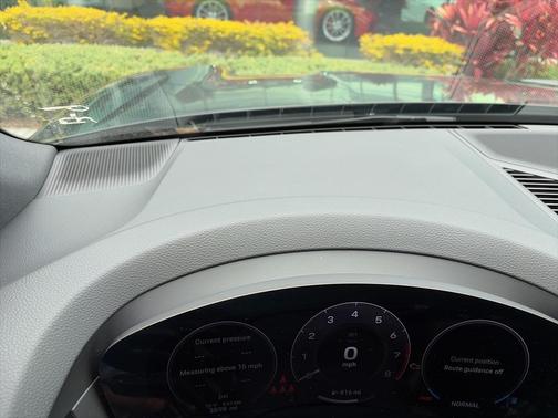 2025 Porsche Cayenne Base