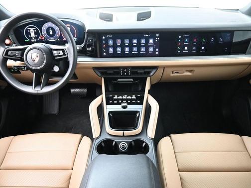 2025 Porsche Cayenne Base