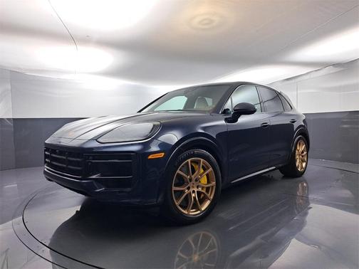2025 Porsche Cayenne GTS