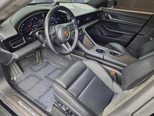2021 Porsche Taycan Turbo S