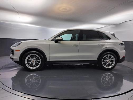 2024 Porsche Cayenne S