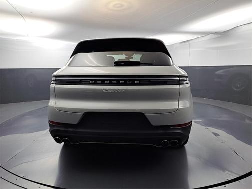 2024 Porsche Cayenne S