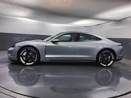 2022 Porsche Taycan Base