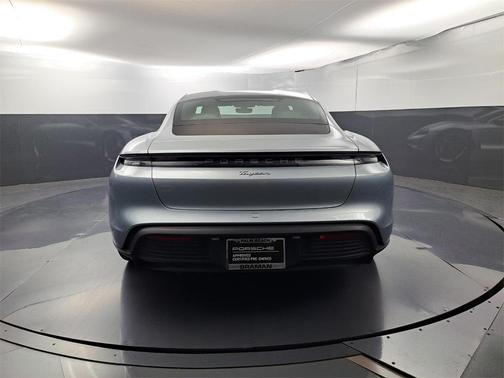 2022 Porsche Taycan Base