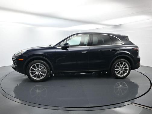 2021 Porsche Cayenne Base