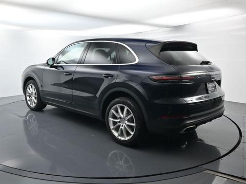 2021 Porsche Cayenne Base