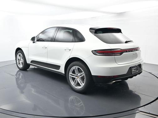 2021 Porsche Macan Base