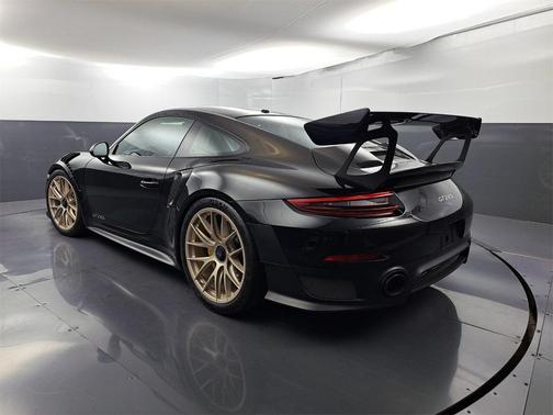 2018 Porsche 911 GT2 RS