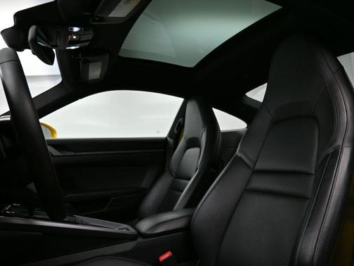 2020 Porsche 911 Carrera S