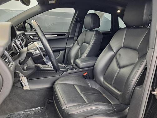 2018 Porsche Macan S