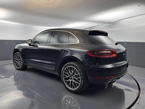 2018 Porsche Macan S