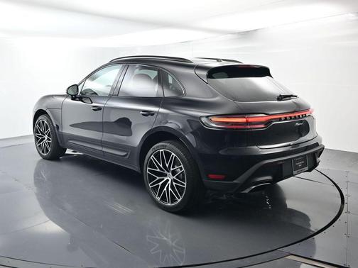 Jet Black 2026 Porsche Macan Base