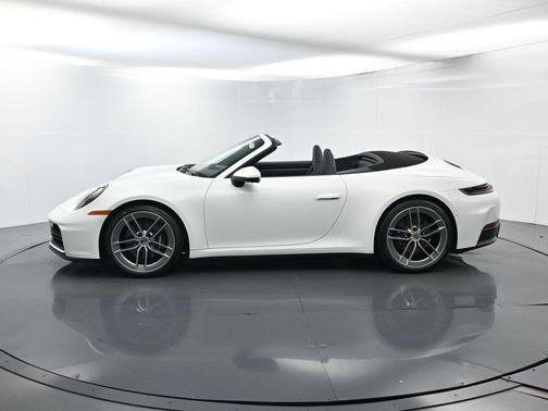 2025 Porsche 911 Carrera