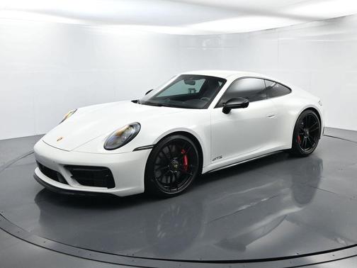 2024 Porsche 911 Carrera 4 GTS